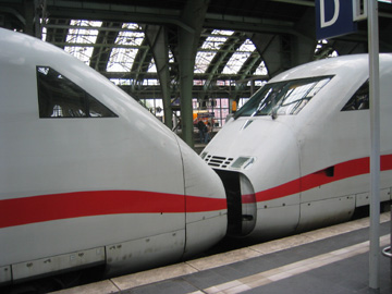 Twinned ICE trains at Berlin Ostbahnhof