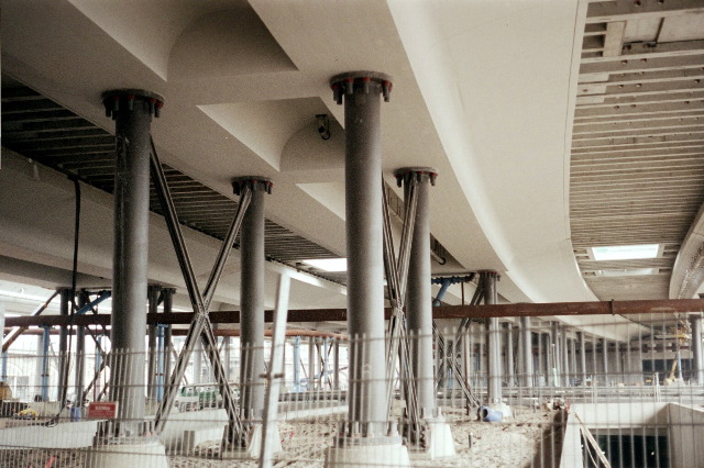 Underside of Lehrter Station
